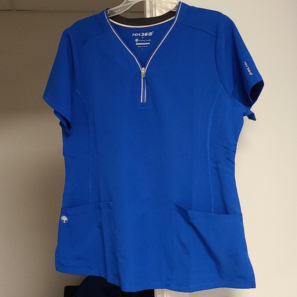 Lg never worn scrub top